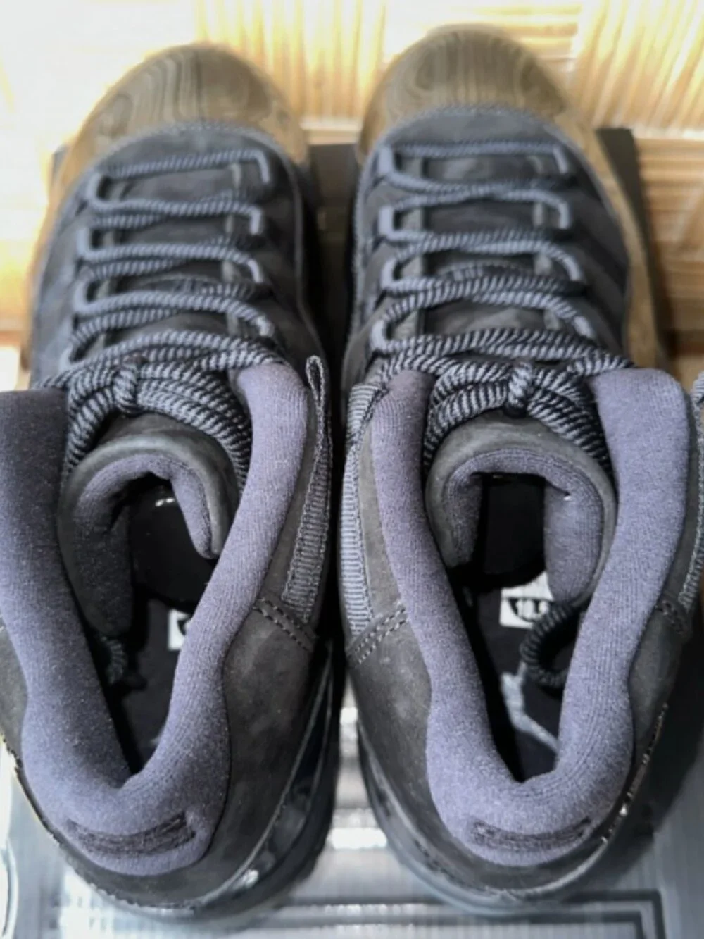Nike Air Jordan 11 Retro Cap and Gown